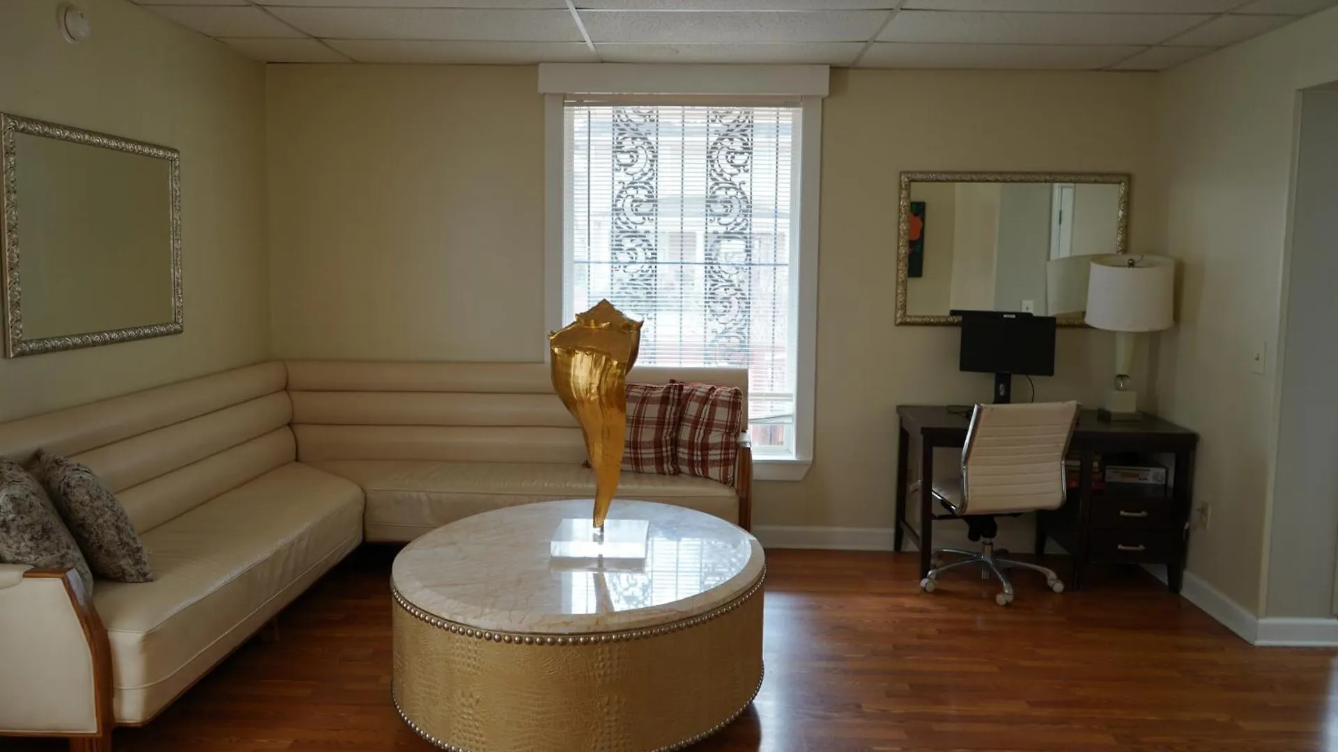 בית נופש ממפיס Chic Midtown 6Br Main House And 3Br Cottage