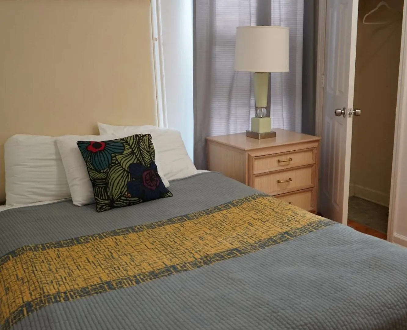 ממפיס Chic Midtown 6Br Main House And 3Br Cottage בית נופש