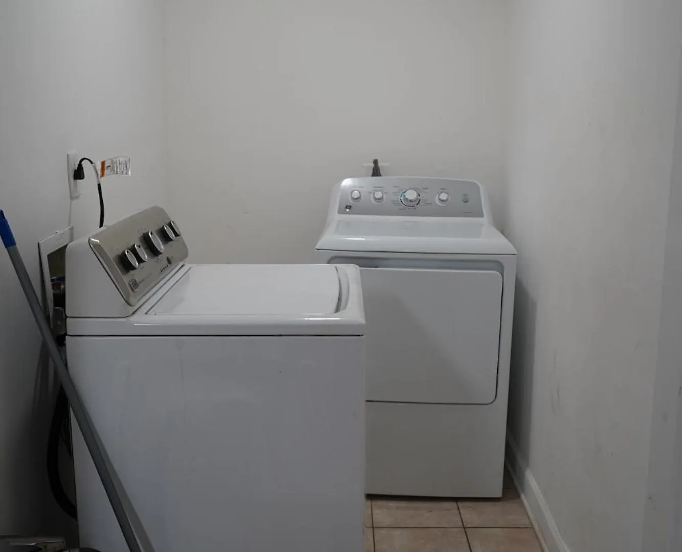 ממפיס Chic Midtown 6Br Main House And 3Br Cottage 0*,